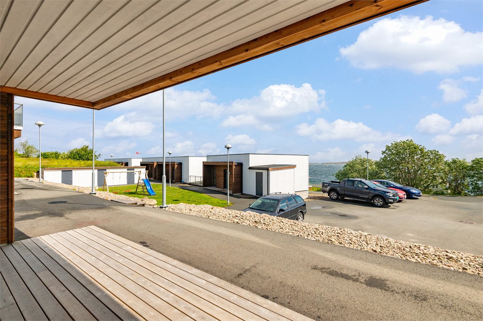 Lun terrasse med overbygg på hele 15 m²