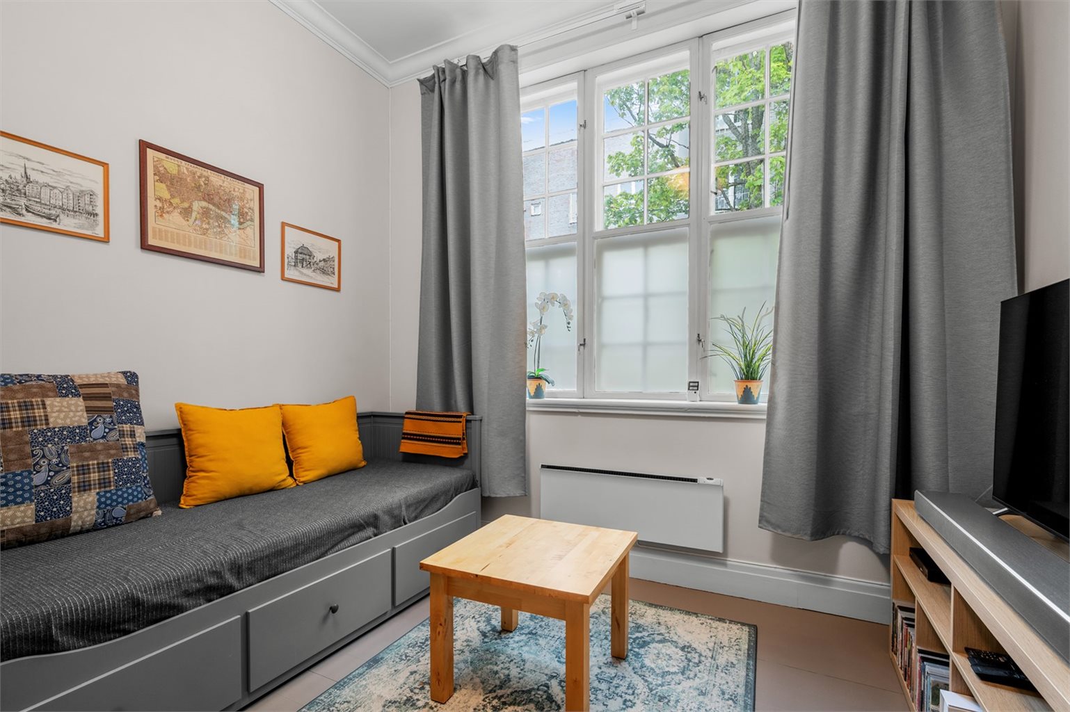 Soverommet måler 13 m², og kan enkelt tilpasses ulike behov. 
