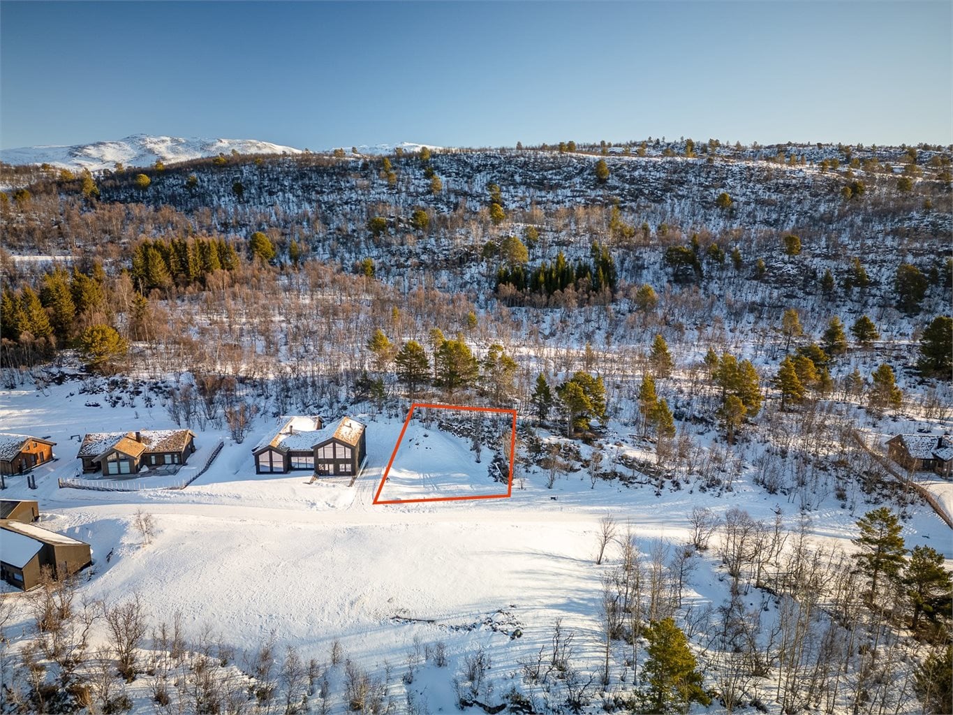 Velkommen til Kleberbergvegen 183 og denne hyttetomten på 914m²!
