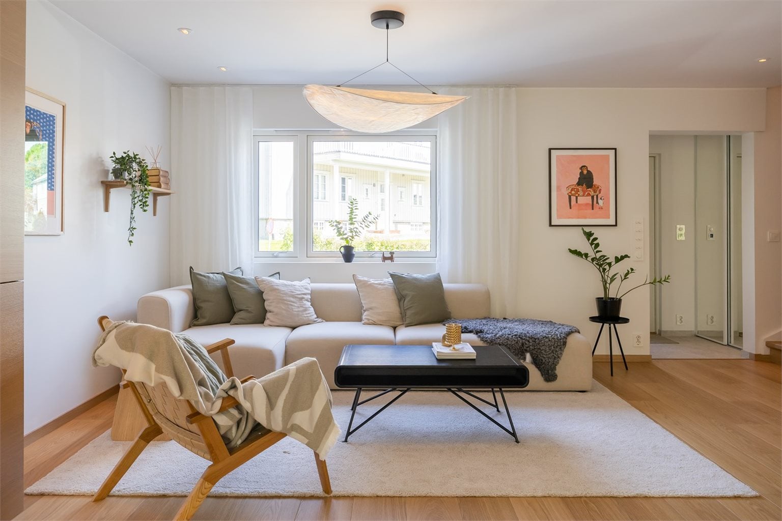 Boligen går over tre plan fordelt på hele 130m². 
