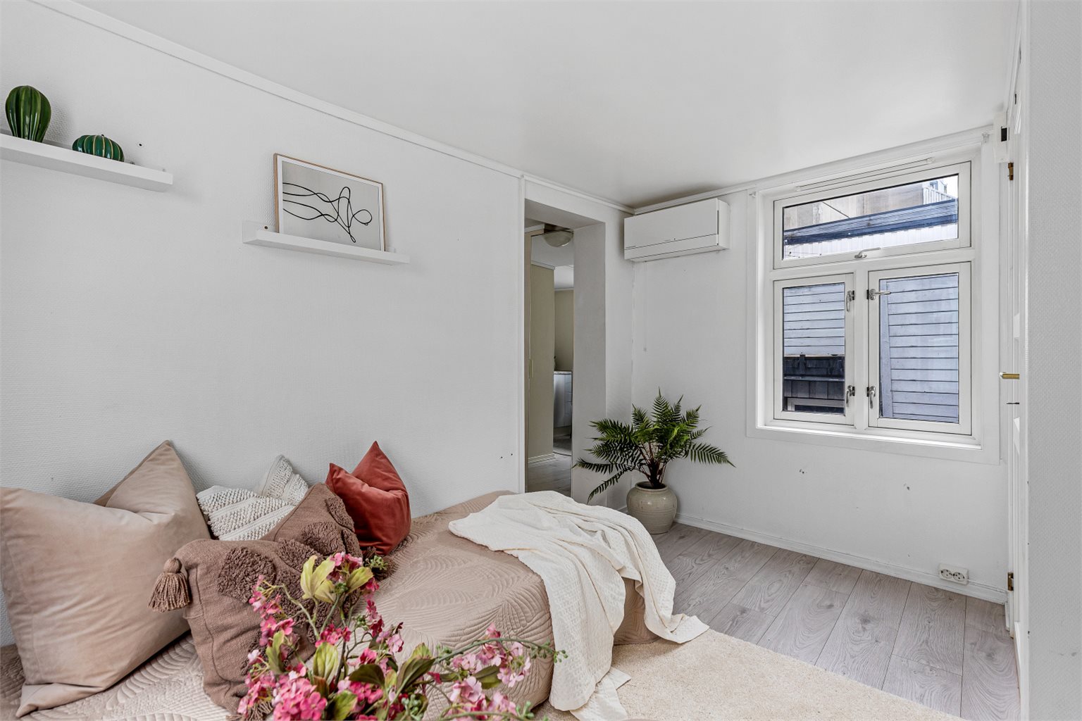 Leiligheten har svært praktisk planløsning og er på 19m². 